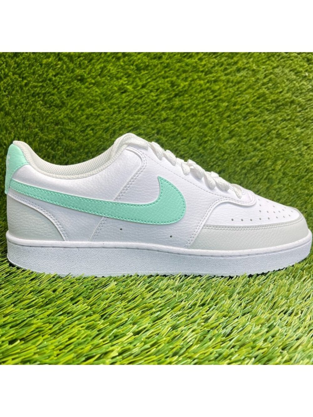 Nike Court Vision Low Next Nature Mens Size 10 White Athletic Shoes Sneakers